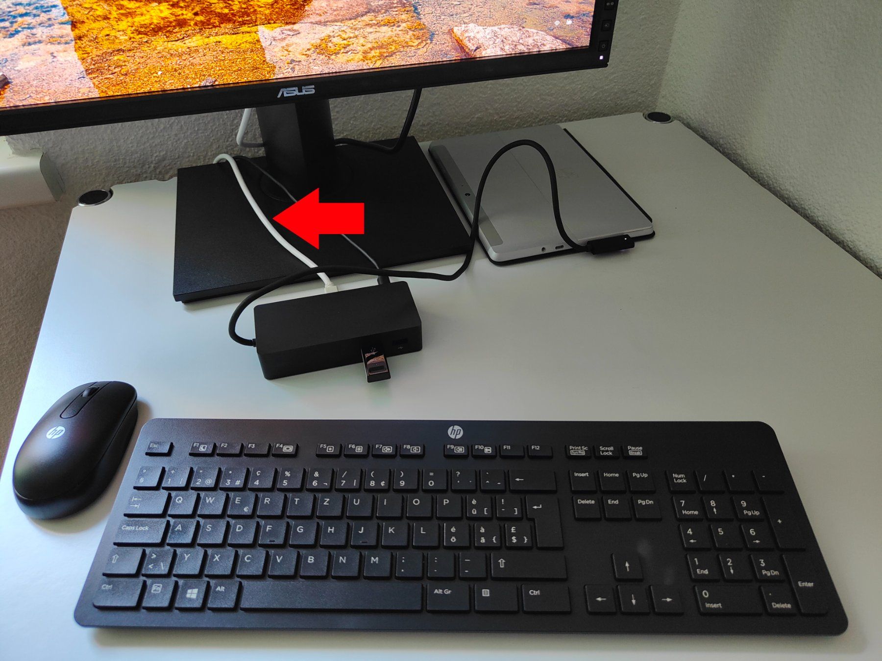 Cavi: Microsoft Surface Dock Bildschirm-Kabel – Usato da Winkel venduto da 89Q2DF3 3