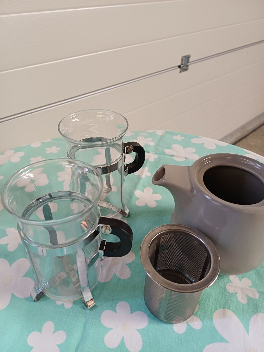 Teiere: Maxwell&Williams Teekanne mit 2 Gläsern, Herbsttee! – Usato da Zuckenriet venduto da Res. 4