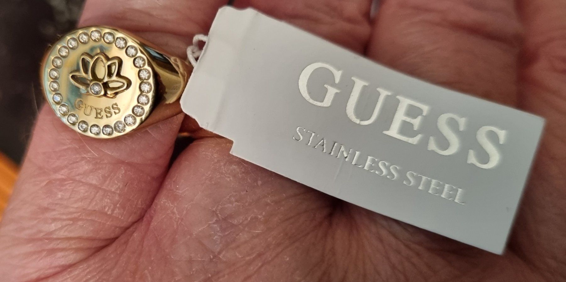 Guess Bagues: Guess Ring – Neuf avec emballage d'origine à Schaffhausen par Karat0 1