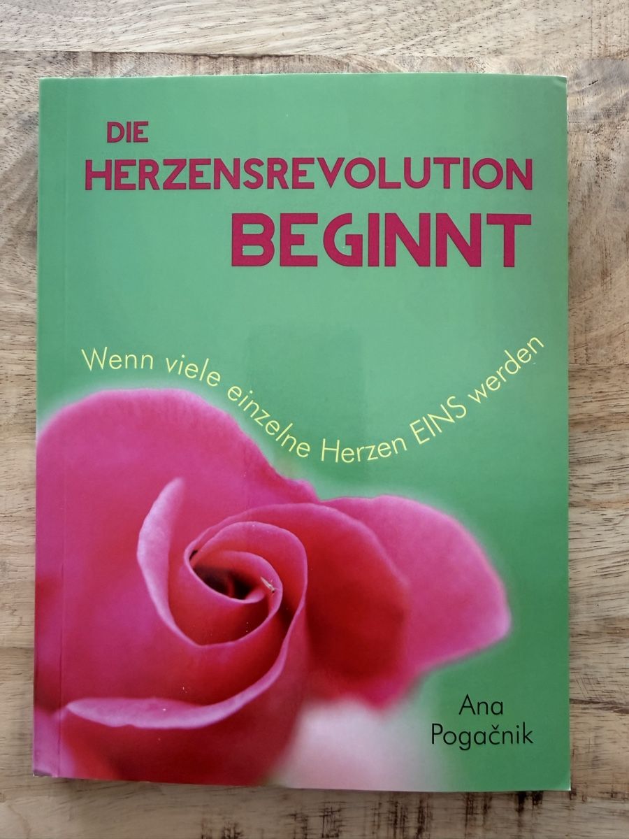 Libri: Die Herzensrevolution beginnt – Nuovo (secondo la descrizione) da Tägerwilen venduto da Cessna98