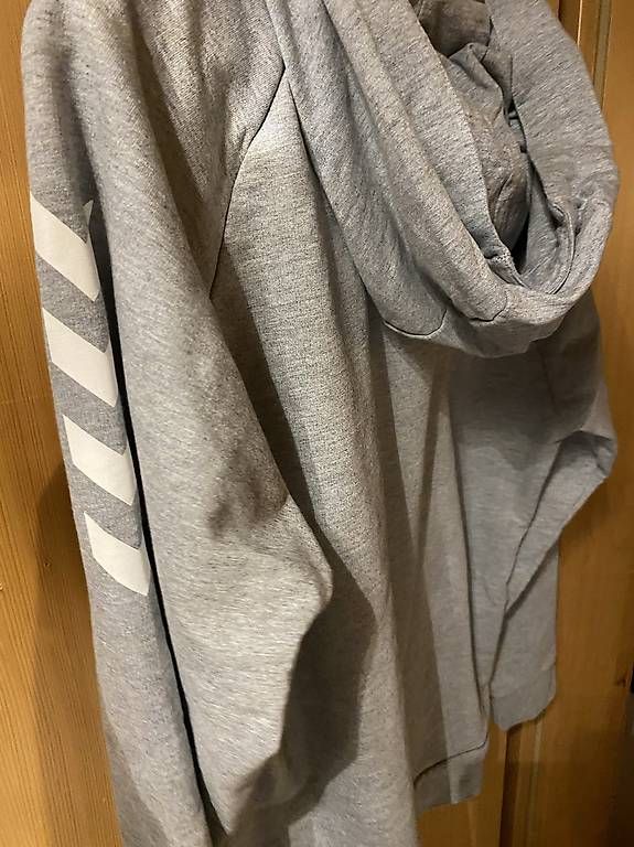 Pullover & Sweatshirts:  pulli  hummel – Gebraucht aus Därstetten von yas_pb5r 3