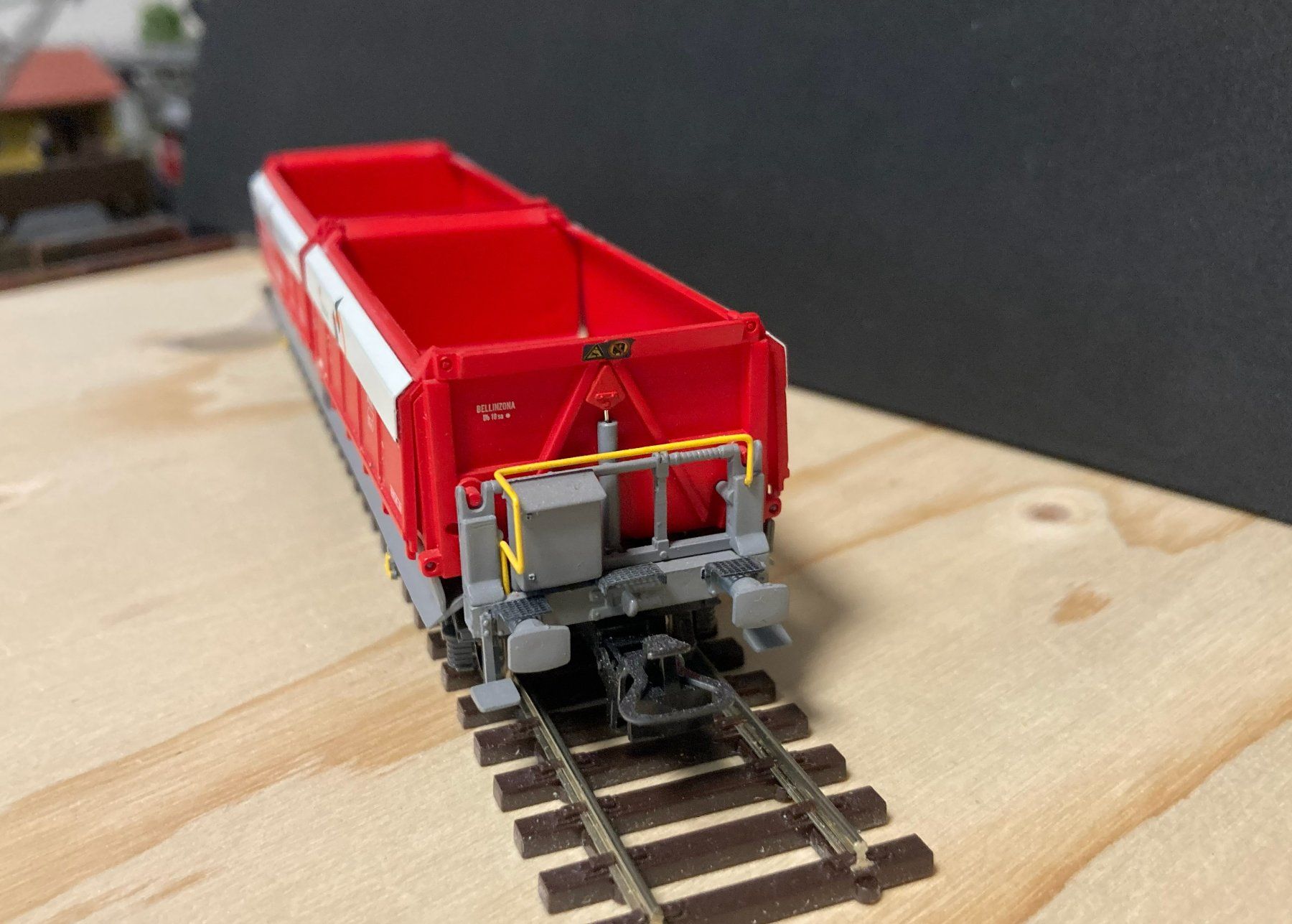 Liliput Modelleisenbahnen: Liliput Kippwagen SBB Holcim – Neu (gemäss Beschreibung) aus Ebmatingen von salt02 2