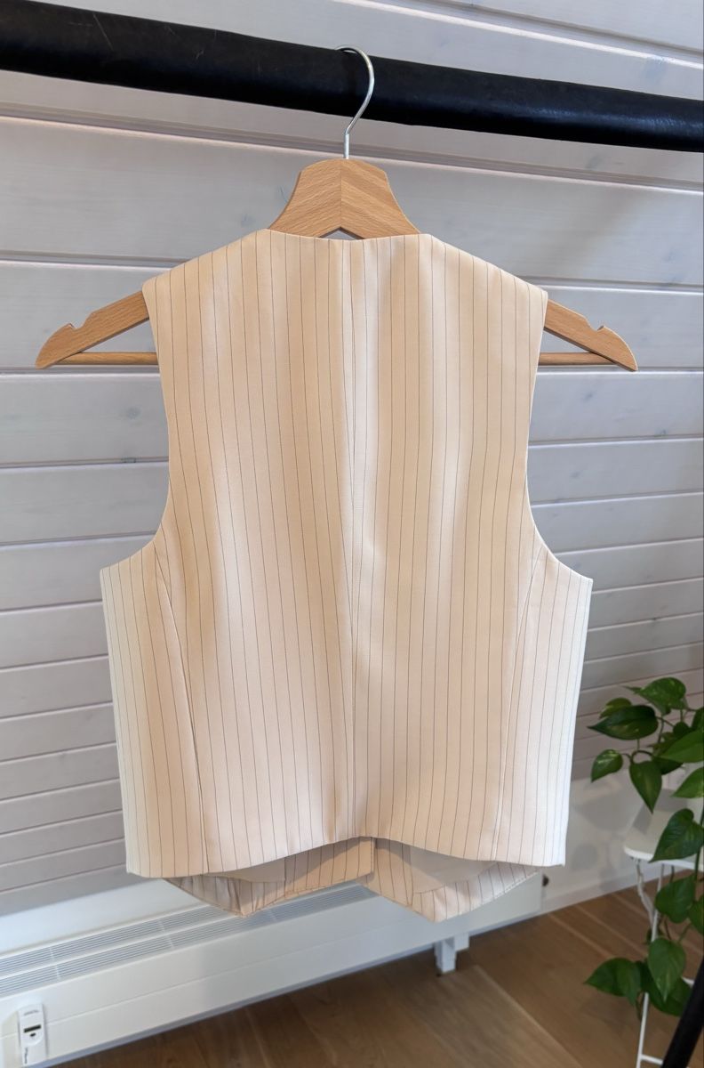 Mango Gilet & Giacche senza maniche: MANGO pinstriped vest, xxs – Nuovo (secondo la descrizione) da Kilchberg ZH venduto da ben_pc68 4