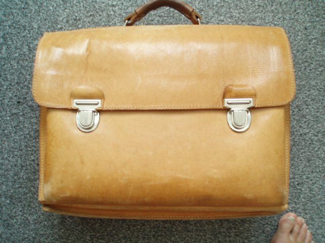 Valigie & Borse: Ledertasche-Aktentasche – Usato da Oberstammheim venduto da Bikescout