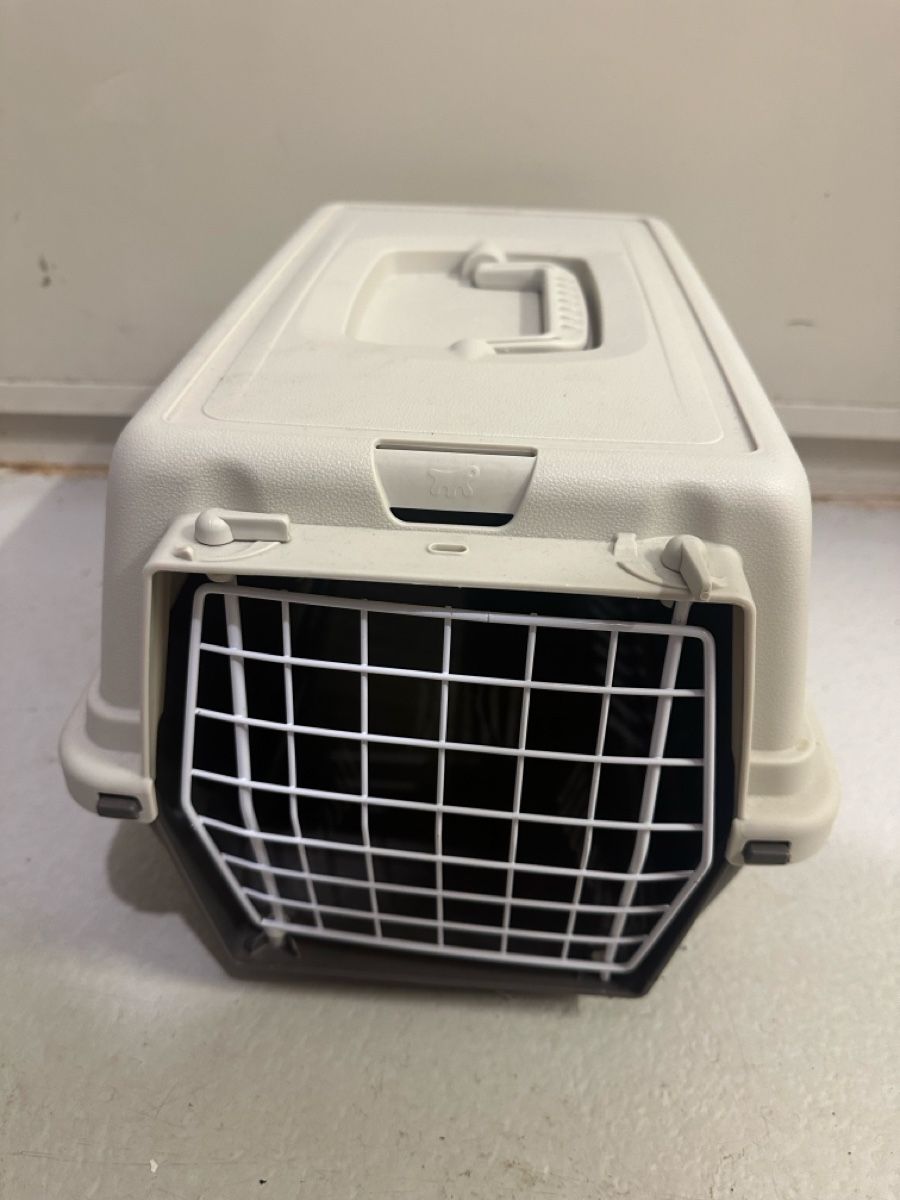 Cages, transport & sécurité: Pet Carrier – D'occasion à Thalwil par Rha3