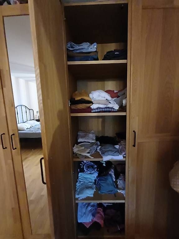 Pfister Armoires: Kleiderschrank – D'occasion à Grenchen par fel_k5lr 1