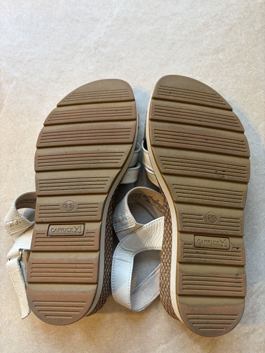 Damenschuhe: Sandalette von Caprice – Gebraucht aus Glarus von mephisto67 2