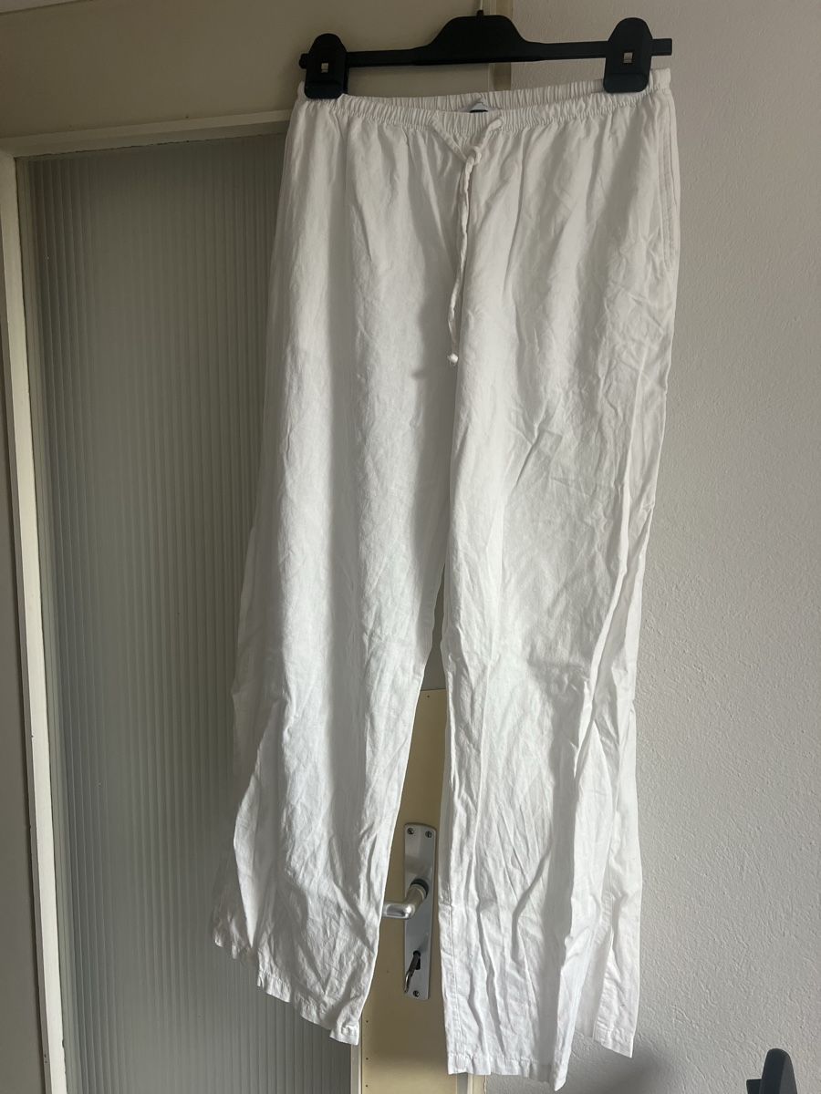 Bershka Pantaloni: Bershka Hose Grösse M  – Nuovo (secondo la descrizione) da Kirchberg BE venduto da lea_kb6y
