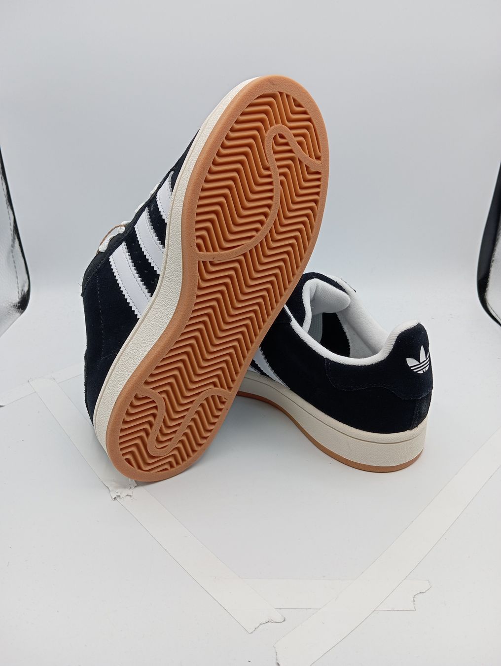 Adidas Scarpe da uomo: Adidas Campus 00s Core Black EU 38 2/3 – Nuovo e nell'imballaggio originale da Schaffhausen venduto da outlez 5
