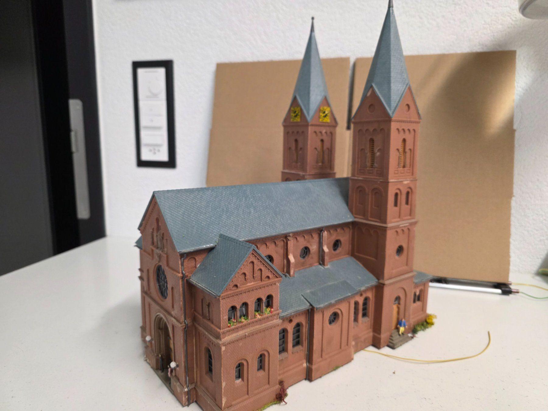 Kibri Modelleisenbahnen: Kibri 39760 Eglise Romane - HO dès 1.-fr – Gebraucht aus bassecourt von Paolo101 1