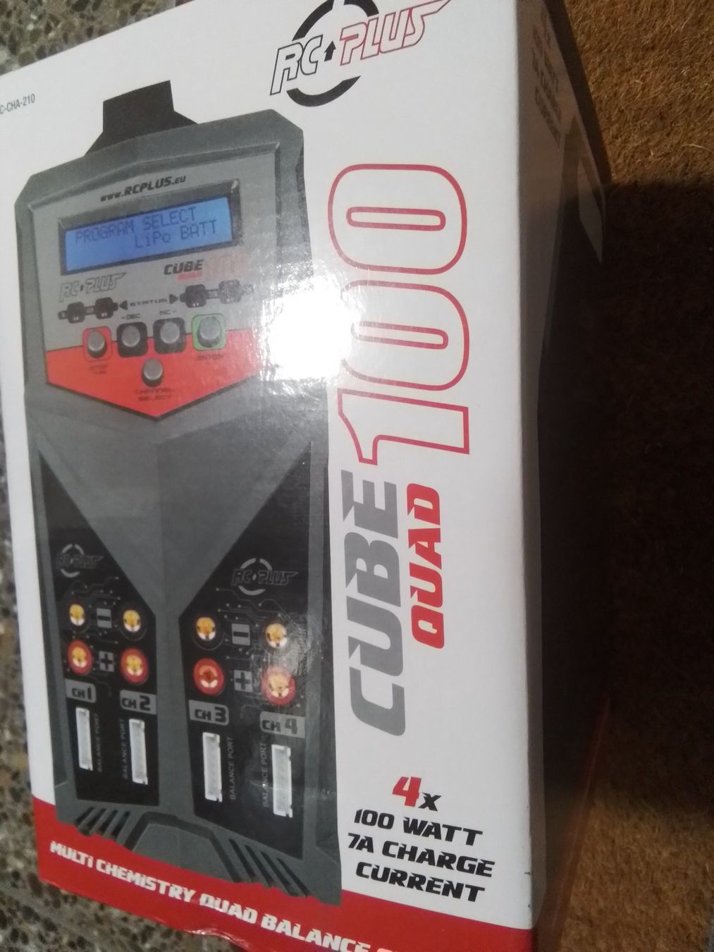 Akkus, Ladegeräte & Netzgeräte: CUBE Quad 100 RC-Plus Super-Ladegerät 4 x 100 Watt – Neu und originalverpackt aus Rüti ZH von Velo-Jimmy 5