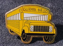 BB127 - Pin School Bus USA