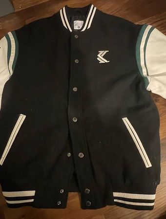 Karl Kani Jacke