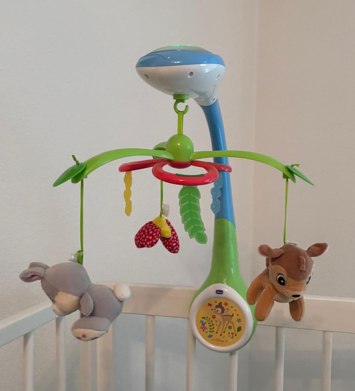 Chicco Jouets: Bettmobile Chicco Disney Bambi – D'occasion à St. Niklaus VS par Jainny