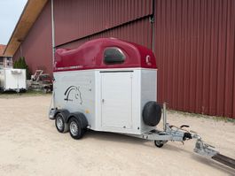 Pferdetransportanhänger / Cheval Liberté