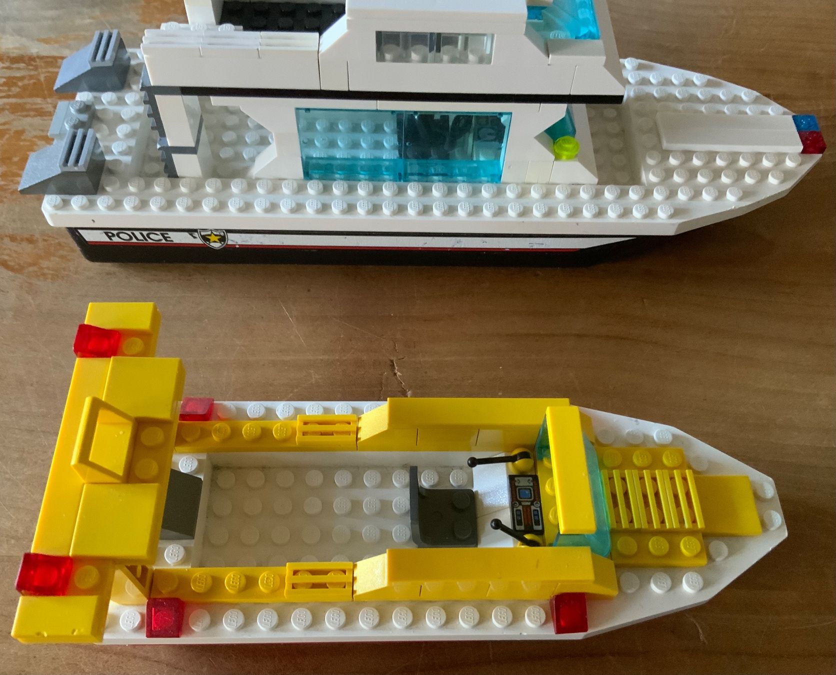 Lego Spielzeuge: Lego Polizeiboot und Rettungsboote – Gebraucht aus Lanzenhäusern von mfh05 2