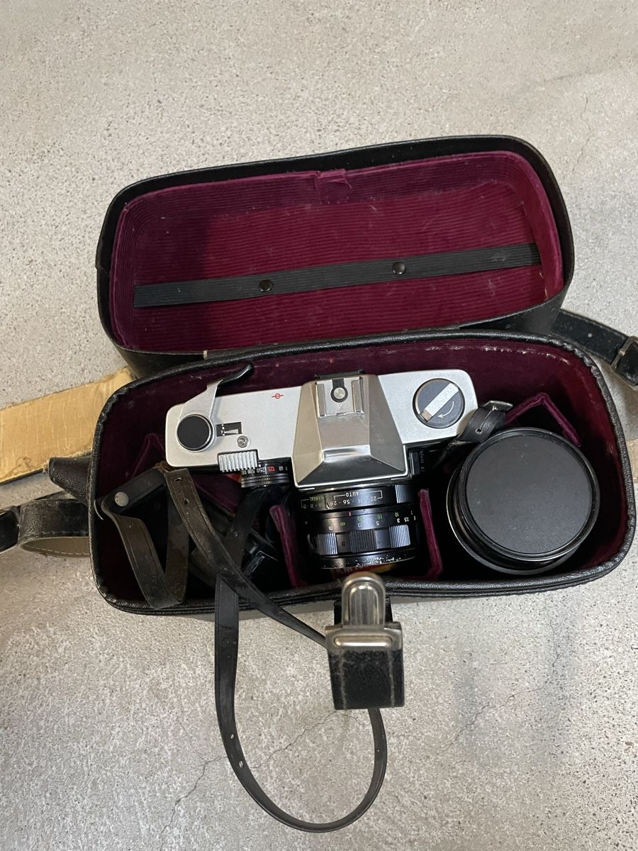 Fotocamera: Interflex TL Universal Kamera mit Super Varexon Objektiv – Usato da Aesch BL venduto da schnauzi12 6