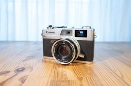 Canon Canonet QL17