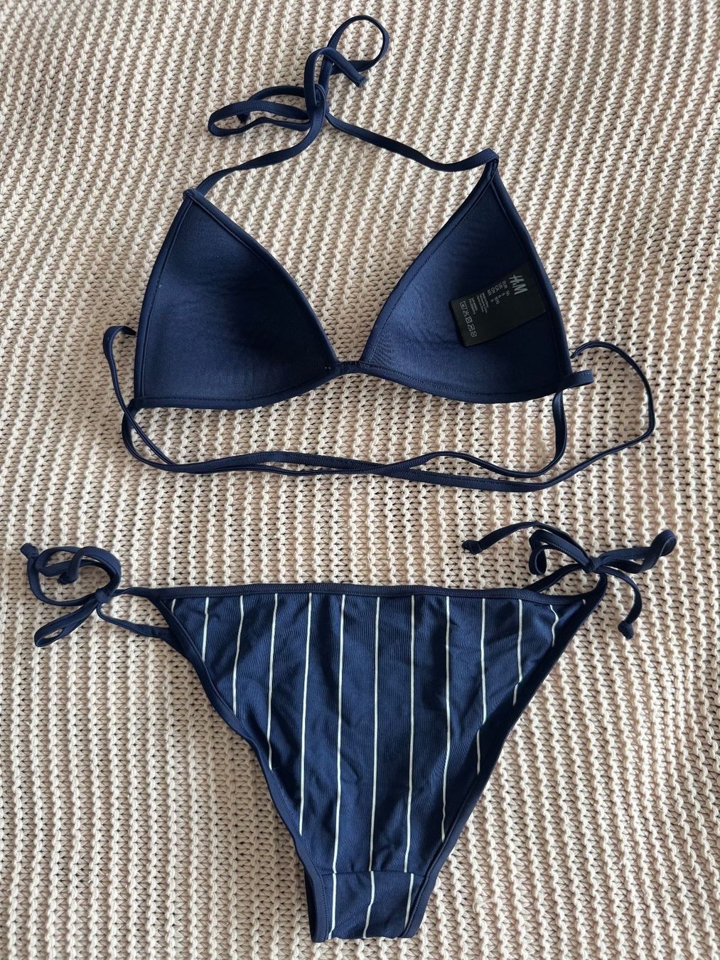 H&M Costumi da bagno & Bikini: Maillot de bain bleu – Nuovo (secondo la descrizione) da Montreux venduto da Izapechee 1