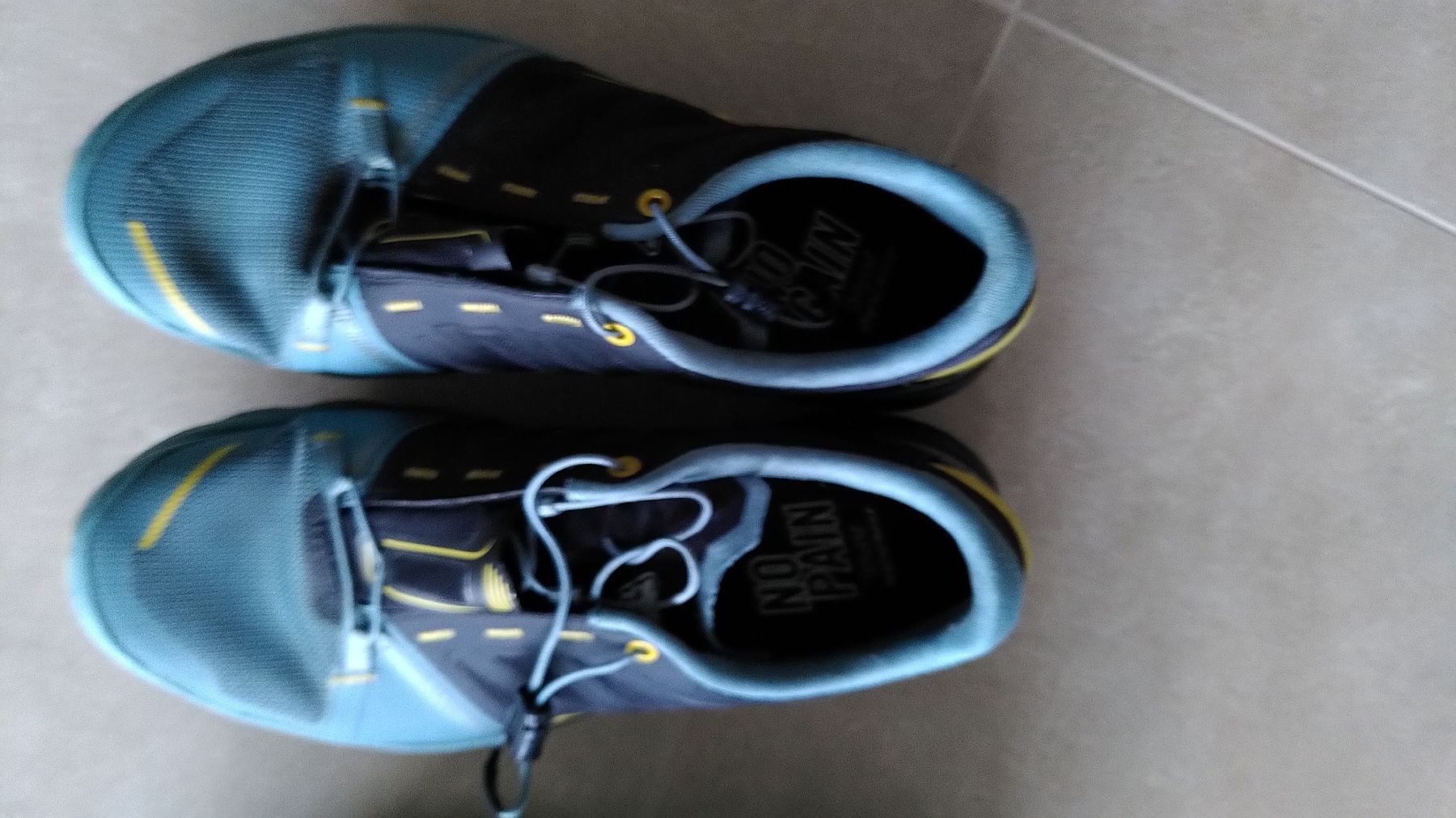 Dynafit Scarpe da uomo: Dynafit Trailrunningschuhe 3 Paar Gr. 41,5-42 – Usato da Giubiasco venduto da 34vie 5