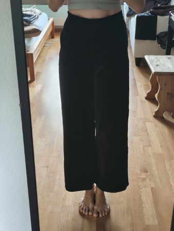 Komana wide leg velvet trousers size XS black