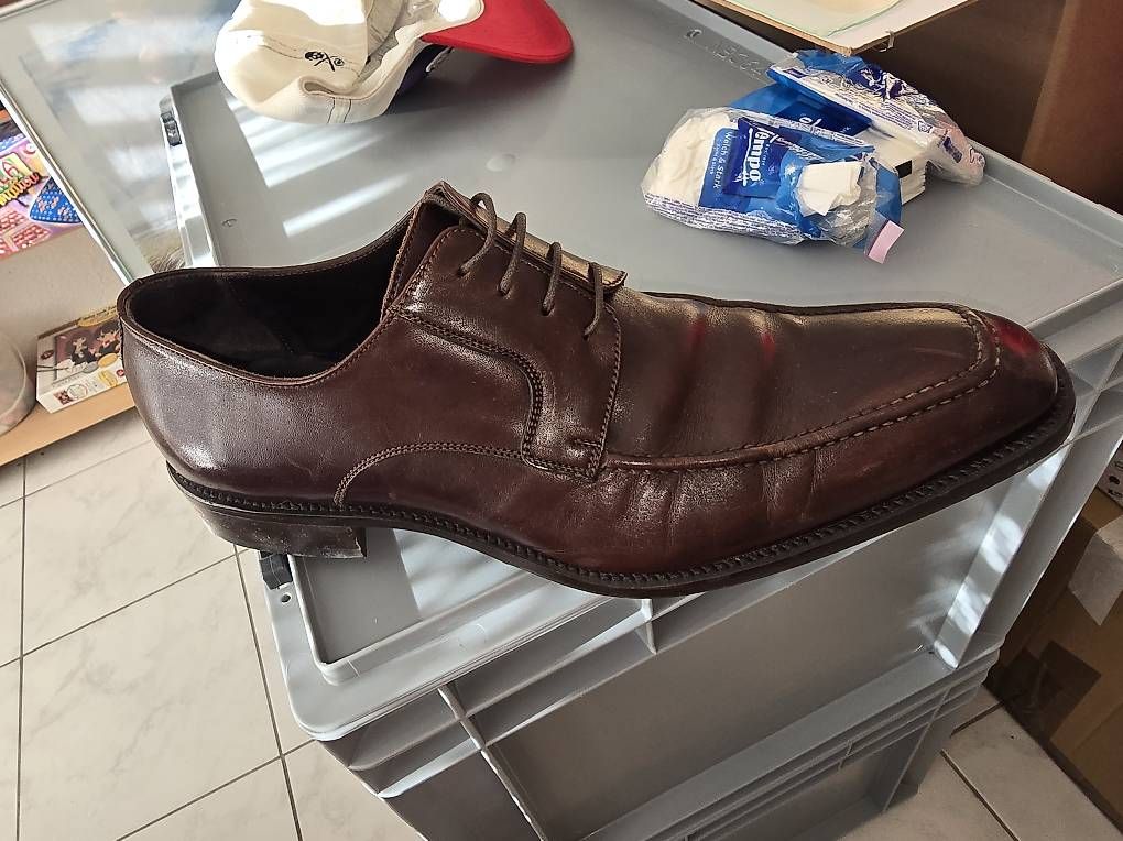 Scarpe da uomo: Derby-Schnürschuh mit einer Apron-Toe-Naht - Navyboot – Usato da Buchs LU venduto da san_df8f