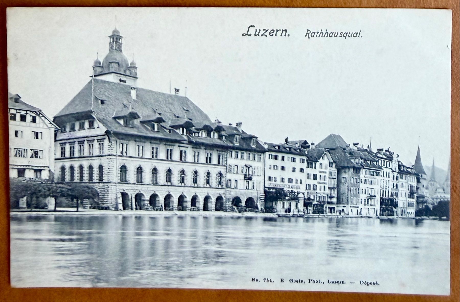 Cartoline postali: Luzern - Rathausquai - AK – Usato da Lutry venduto da Ediego