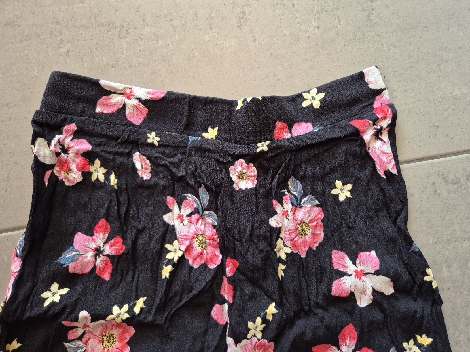 Tally Weijl Pantaloni: Sommerhose Gr. 40 – Usato da Mörschwil venduto da minggeli12 1