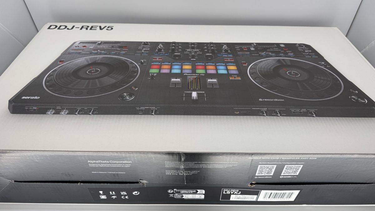 Pioneer Console di mixaggio: Pioneer DJ DDJ-REV5 DJ Controller – Usato da Lüchingen venduto da phlan 3