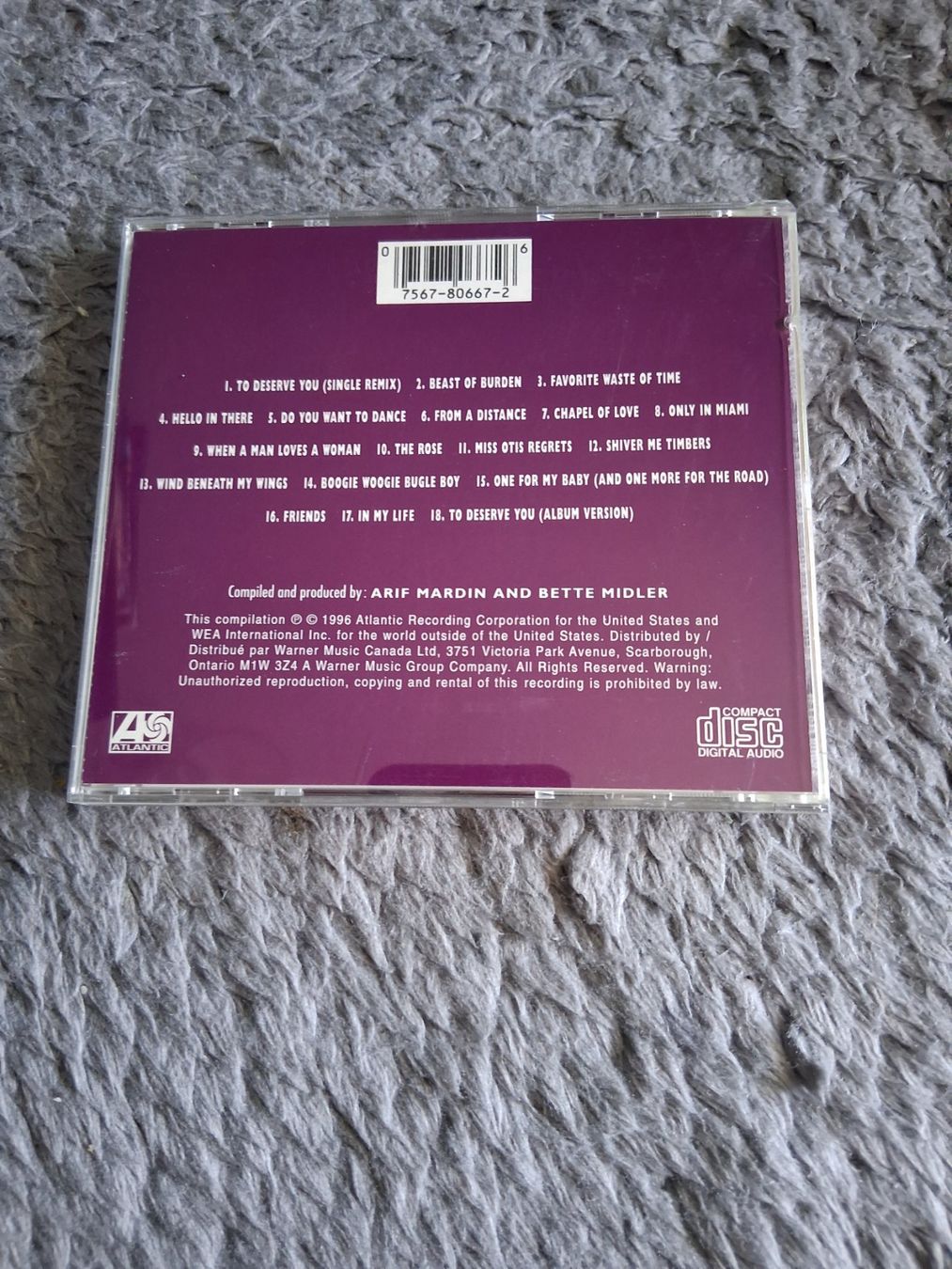 CD: BETTE MIDLER    EXPERIENCE THE DIVINE   GREATEST HITS     CD – Usato da Wetzikon ZH venduto da Ramones01 1