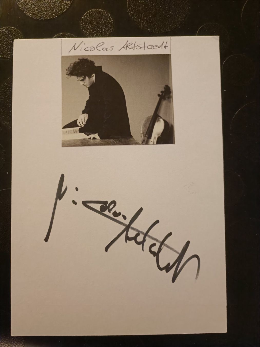 Autogramme: Nicolas Altstaedt - Cellist - handsigniert 2015 – Gebraucht aus Menziken von Artographs