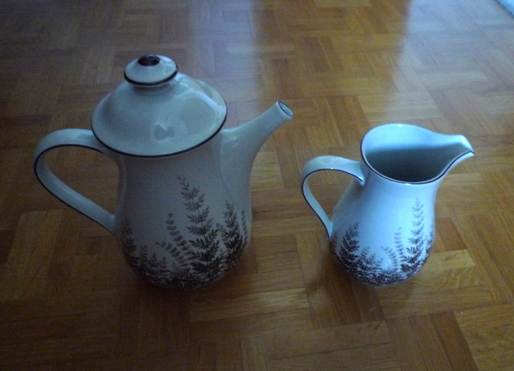 Set di piatti: Kaffee- und Milchkrug  "Marion" – Usato da Rafz venduto da Sonnenblume305 1