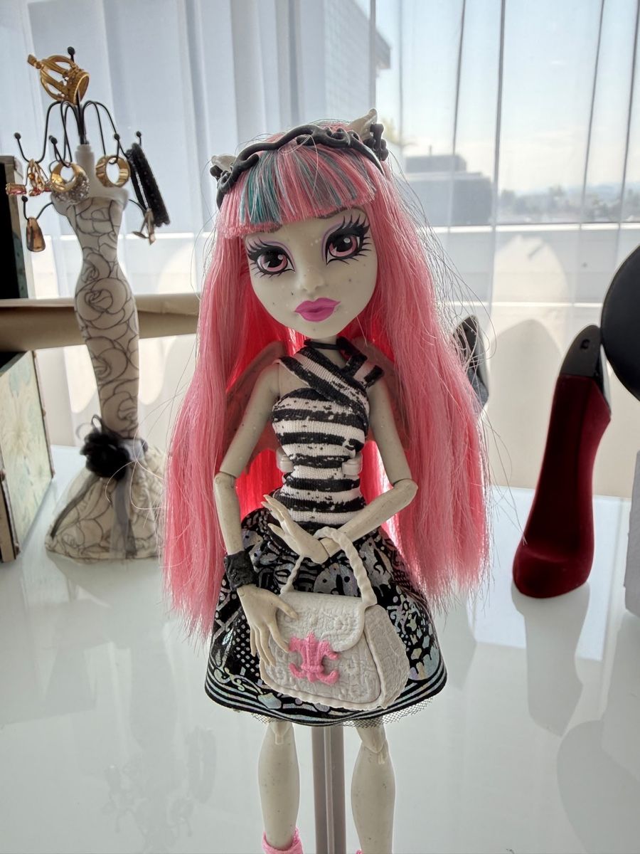 Puppen: Monster High Doll Rochelle Goyle Creeproduction – Gebraucht aus Rossrüti von vev_bdv9 1