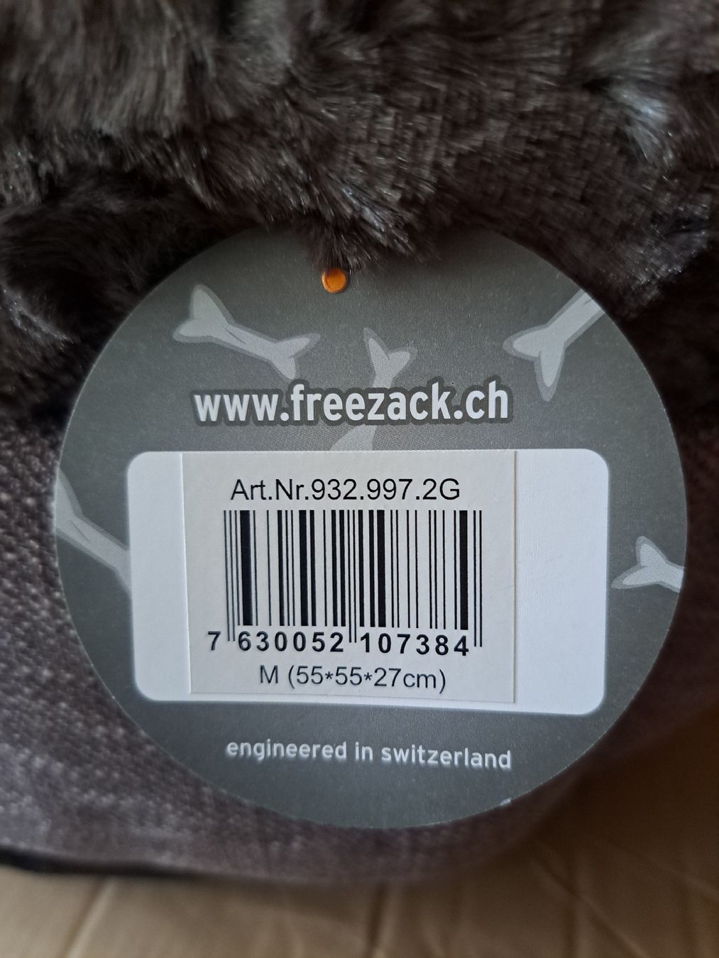 Liege- & Schlafplätze: Neues Hunde- oder Katzenbett. Größe: 55 x 55 x 27 cm – Neu und originalverpackt aus Morens FR von Kiscica 3