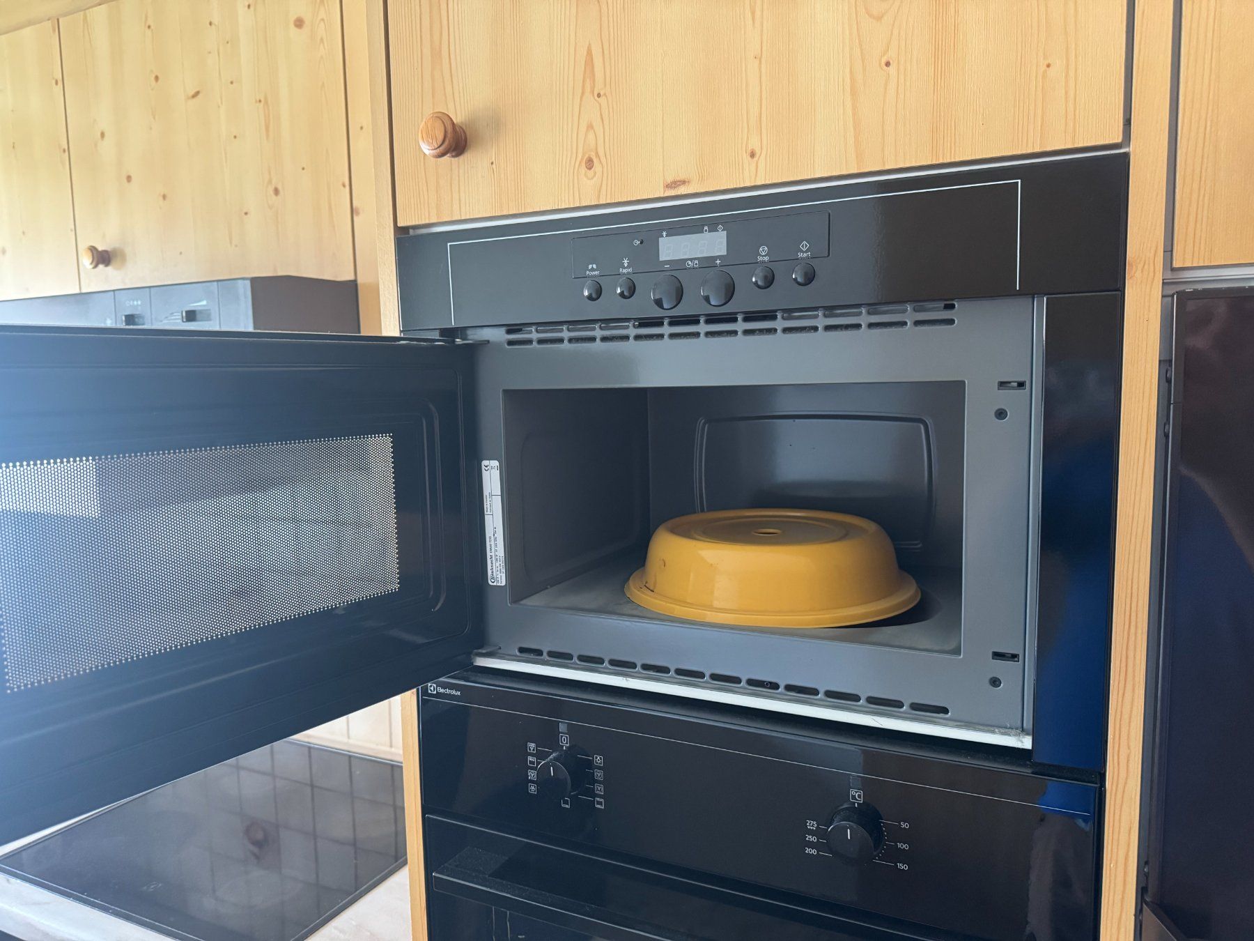Bauknecht Elettrodomestici da cucina: Einbau Mikrowelle Bauknecht – Usato da Hombrechtikon venduto da SPS-Liquidationen 1