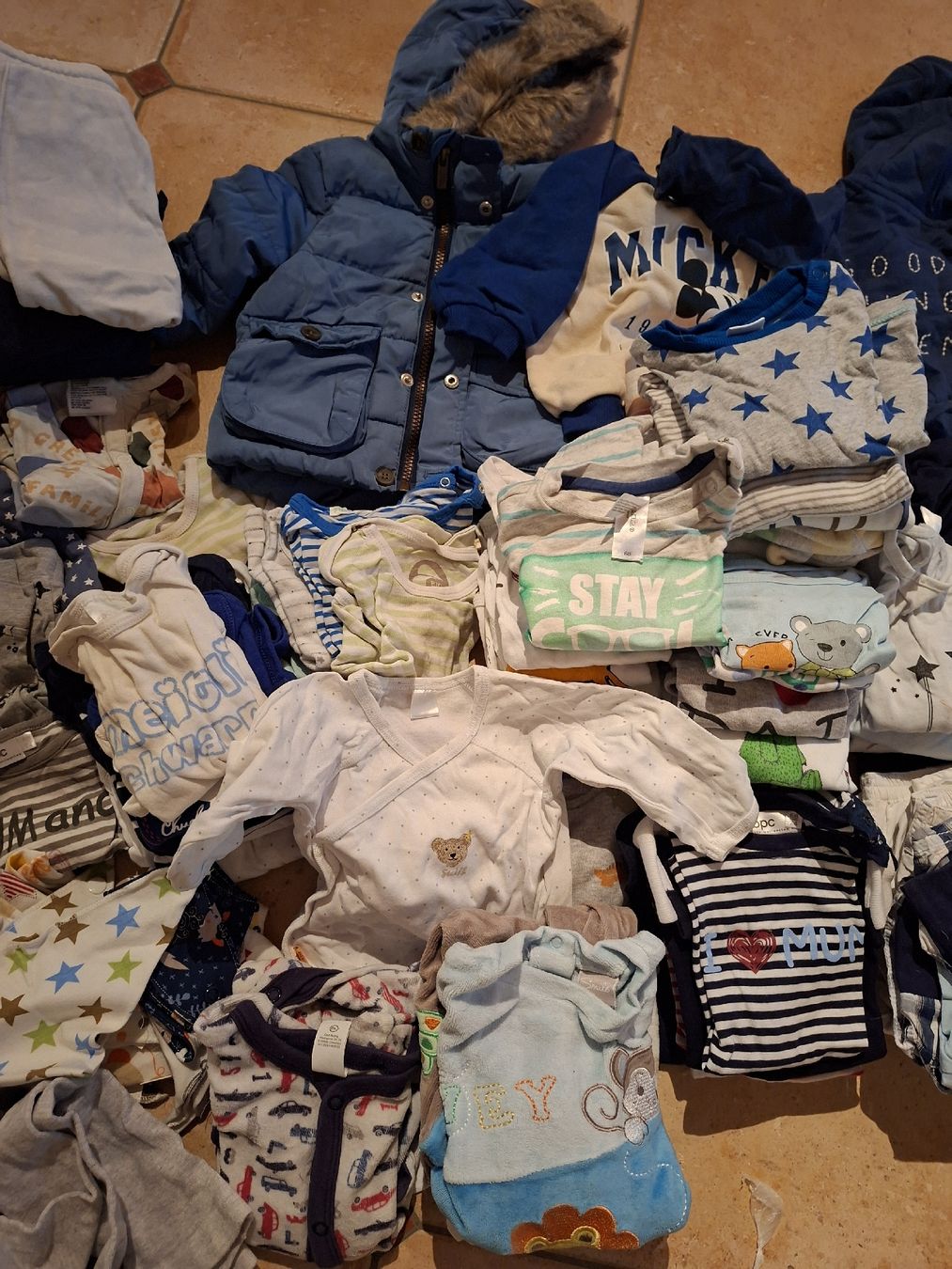 Lotti & Set di vestiti: Babykleider Gr. 68 – Usato da Lanterswil venduto da GuggiAust 3