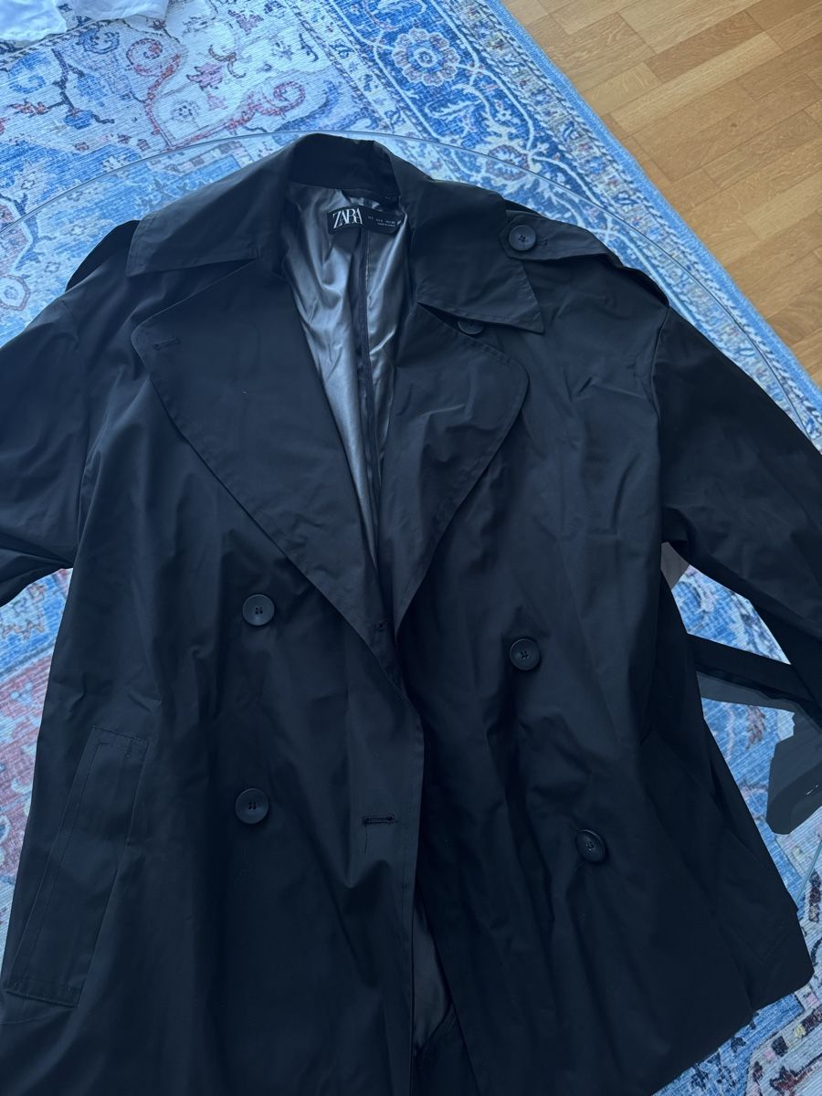 Zara Mäntel: Schwarzer Trenchcoat  – Gebraucht aus Bottighofen von mlj_5dlb