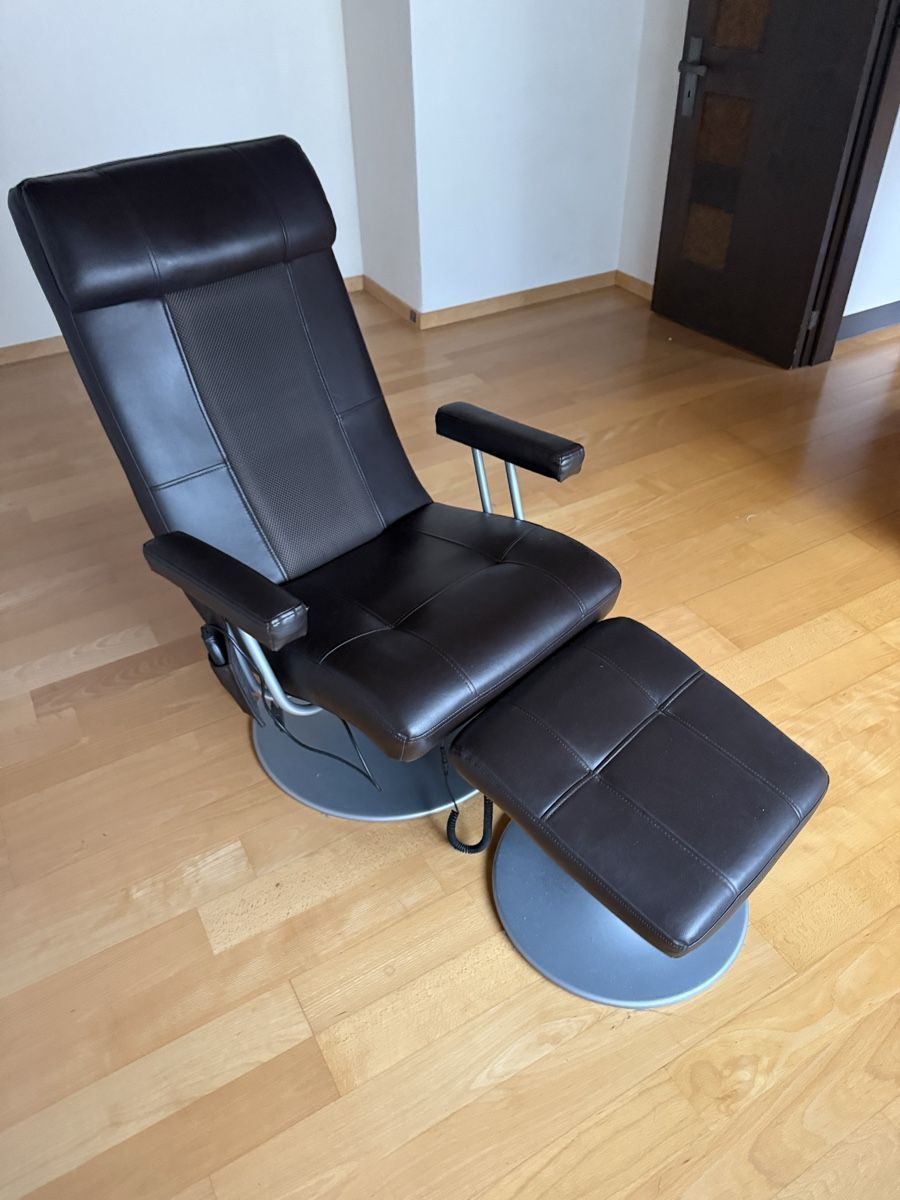 Dispositivi per massaggi: Brown Leather Recliner with Ottoman good condition – Difettoso da Lungern venduto da dia_r6l8