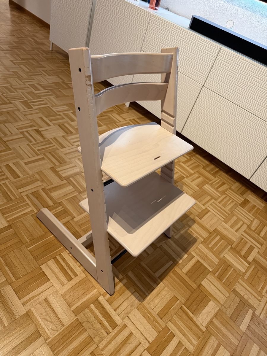 Stokke Seggioloni: STOKKE Tripp Trapp Kinder Hochstuhl – Usato da Bassersdorf venduto da swiss8400