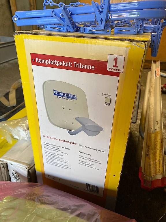Parabola satellitare: Sateliten-Set für Camping – Usato da Amsteg venduto da Mamamut2015