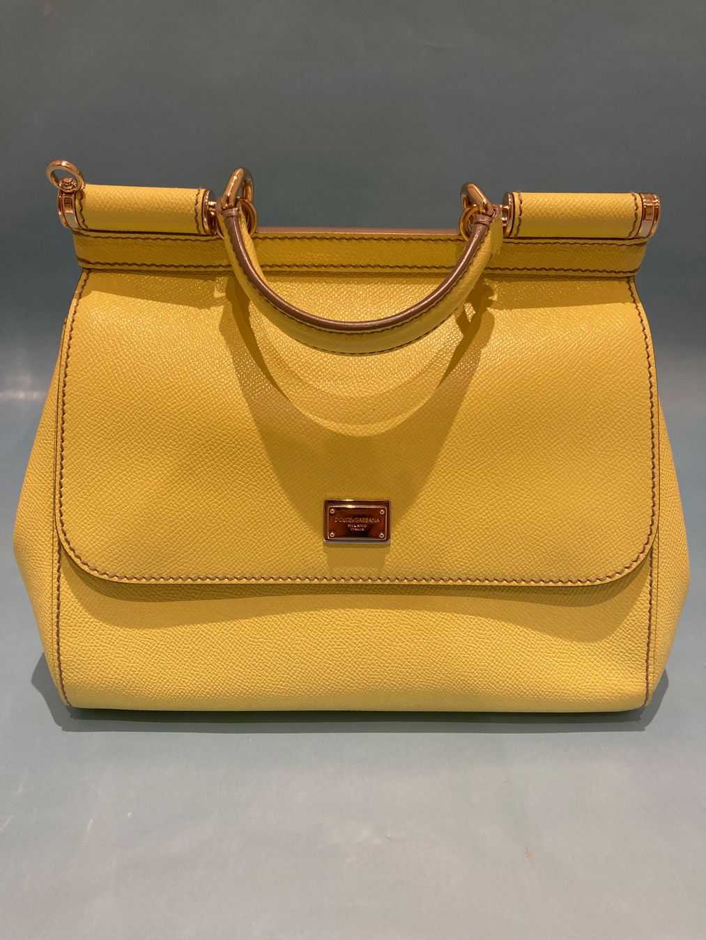 Dolce & Gabbana Borse da donna: Dolce & Gabbana Sicily Dauphine – Usato da Paradiso venduto da Kayakara
