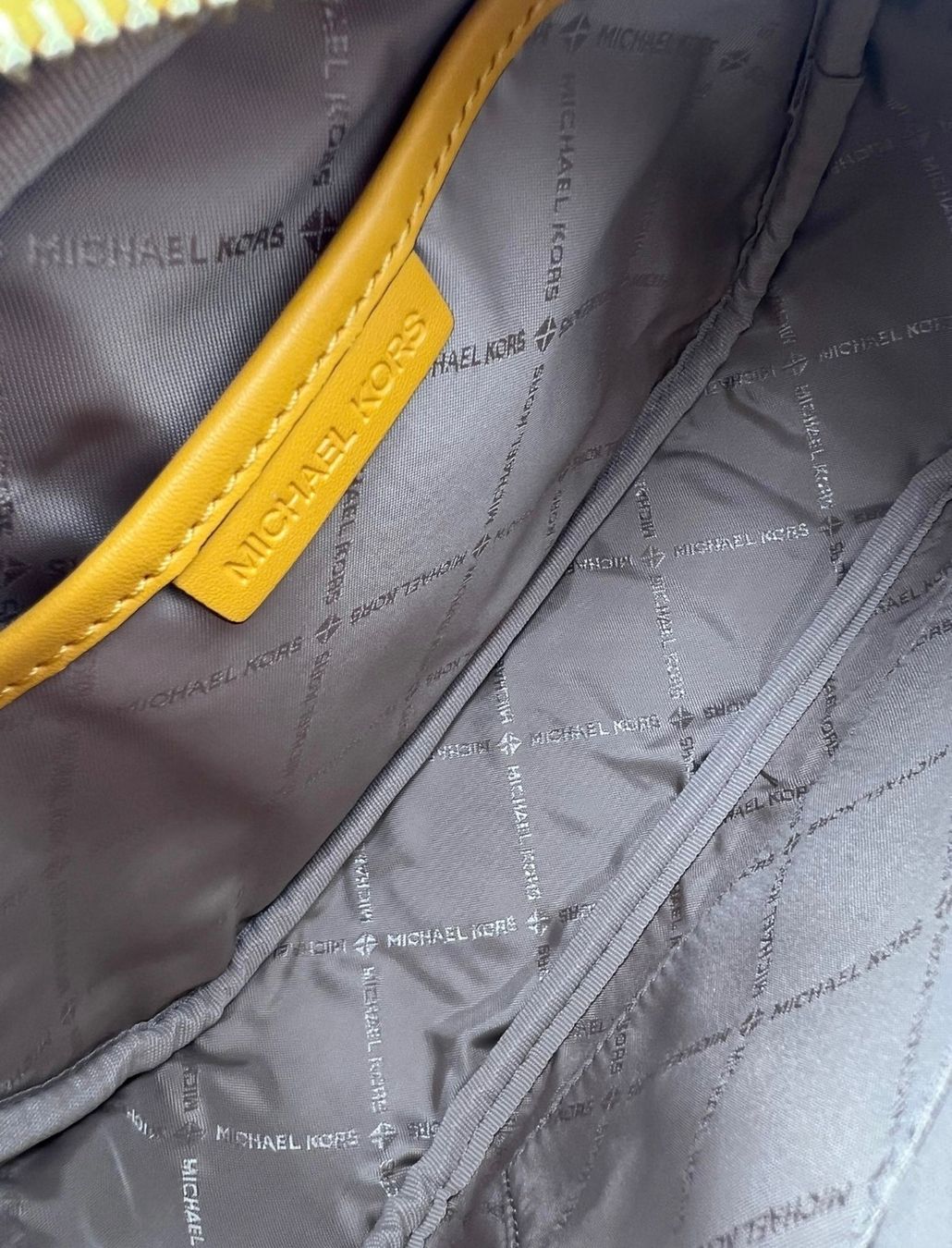 Michael Kors Borse da donna: Michael Kors Tasche jasmin yellow – Nuovo e nell'imballaggio originale da Wiedlisbach venduto da Sistershop 4