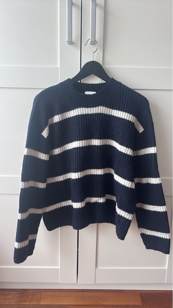 H&M Maglioni & Felpe: Pullover blau-weiss gestreift Grösse L guter Zustand – Usato da Nänikon venduto da Caro8989