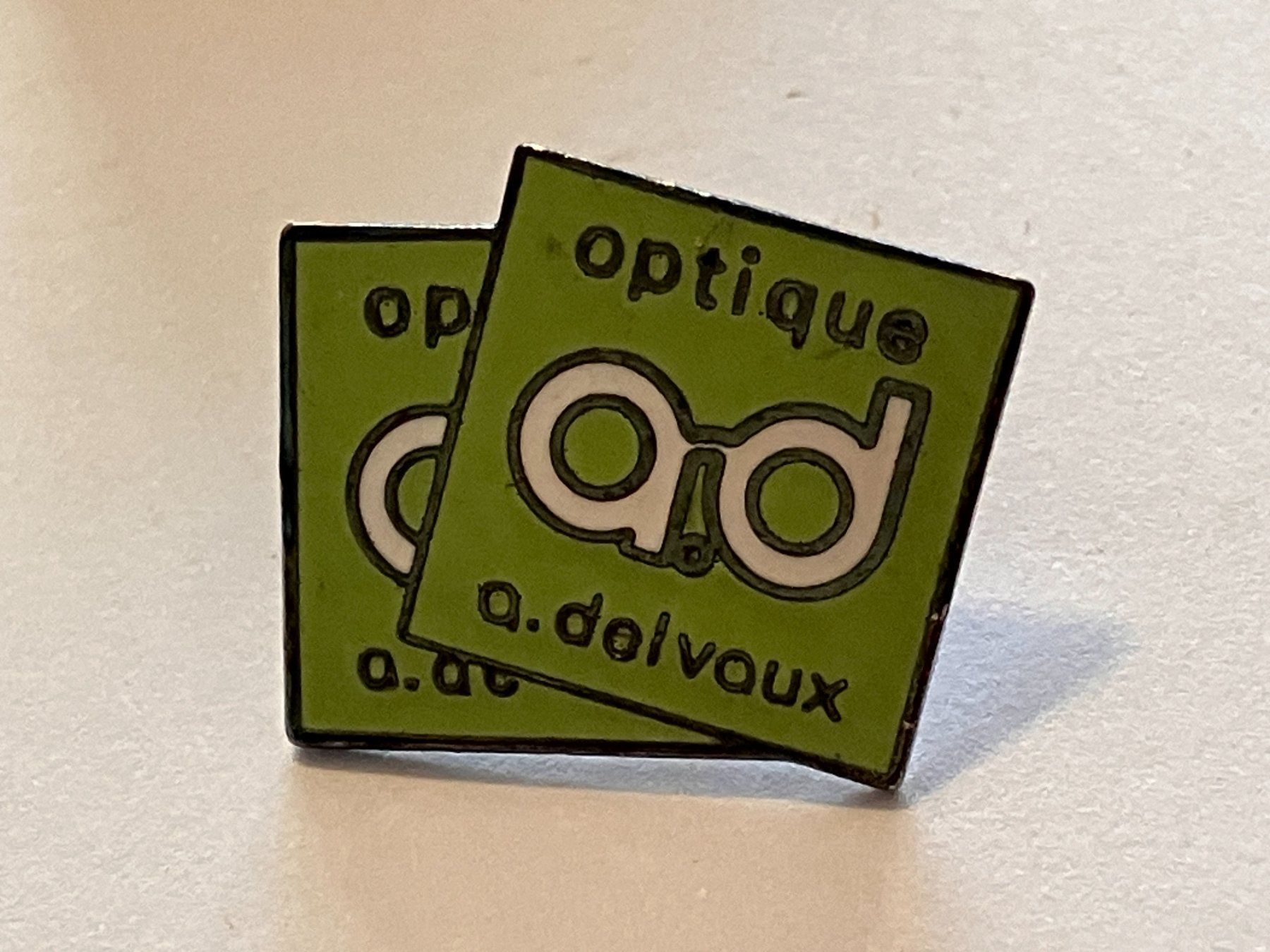 Placchette & Badge: 1 Pin Optique a. delvaux – Usato da Basel venduto da djwwpp