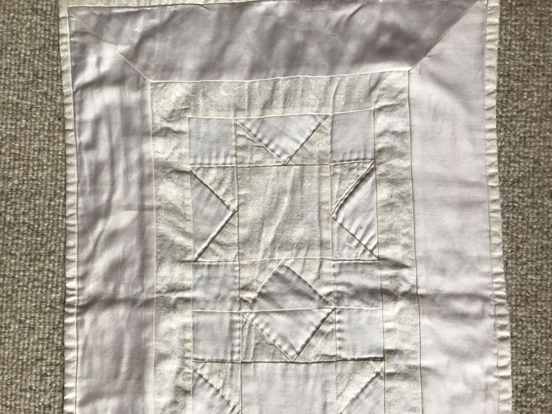 Tutte le decorazioni: Tischläufer Pachwork – Usato da Abtwil SG venduto da Yazu02
