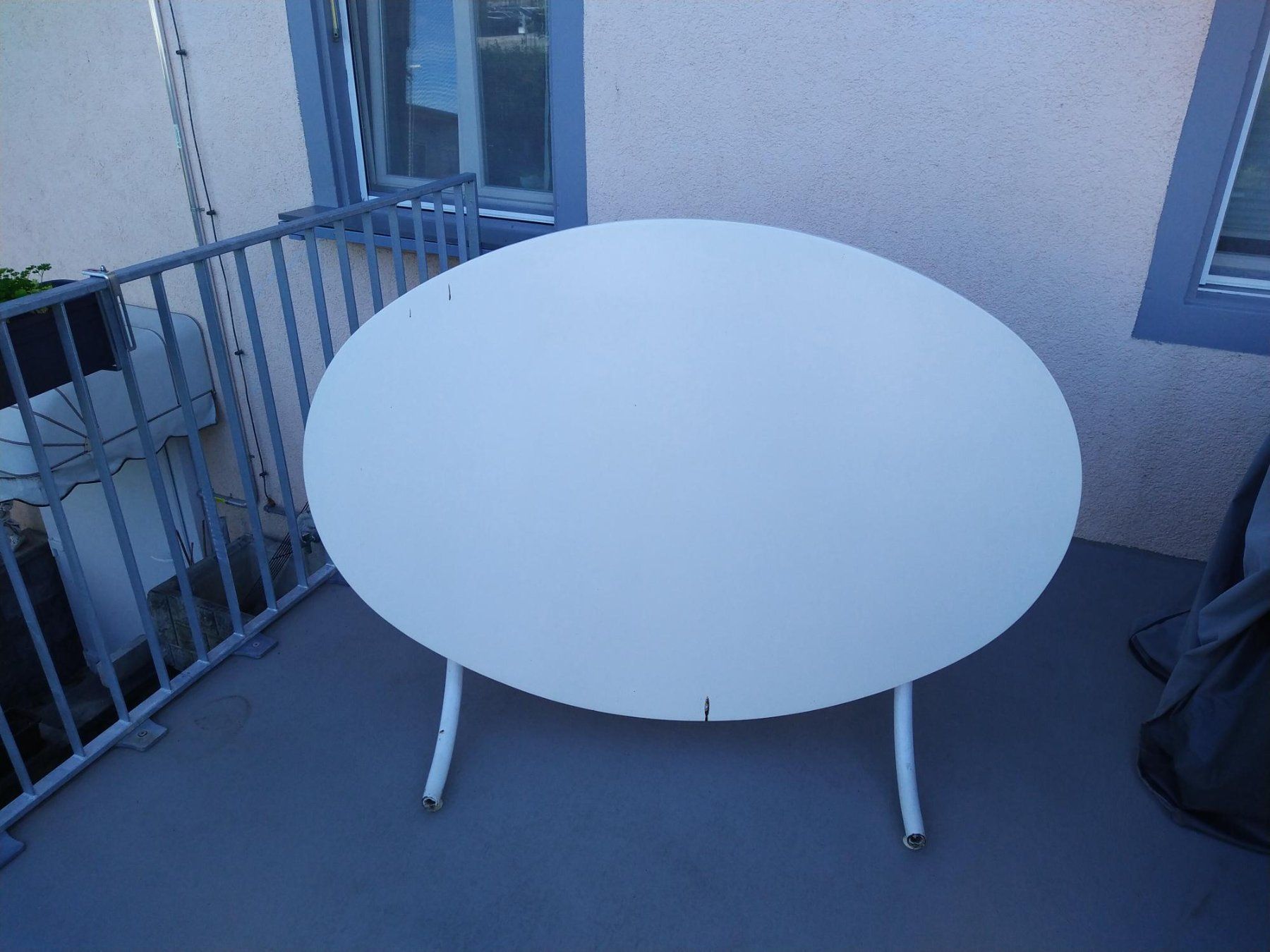 Tavoli: Klapptisch Oval Weiss – Usato da Boswil venduto da yceman69