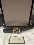 Gucci Gürtel mit GG Schnalle aus Leder Gr.75