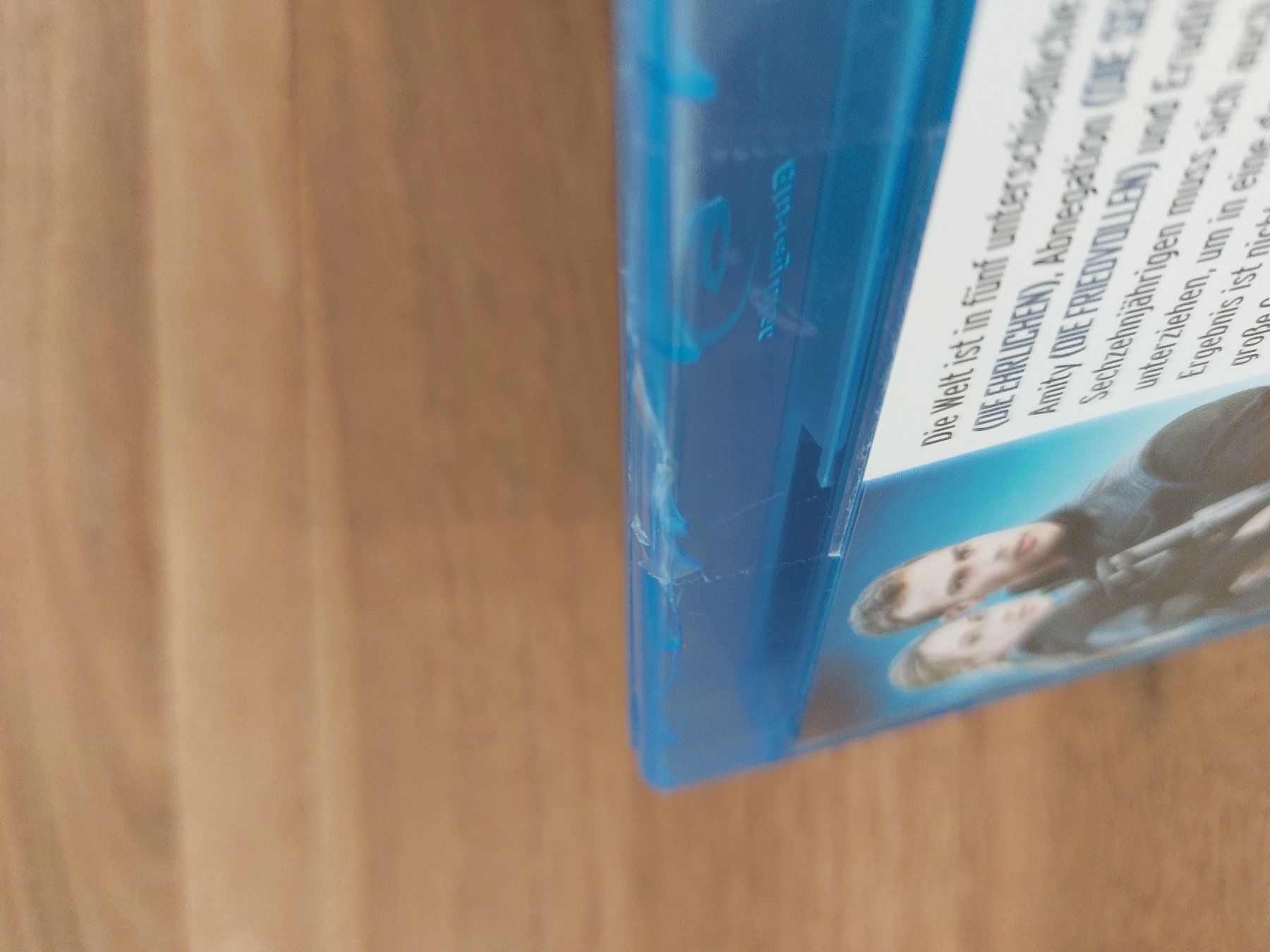 Tutti i DVDs: Blu Ray - Divergent Die Bestimmung 1 – Usato da Rheinfelden venduto da FilmAuktion 3