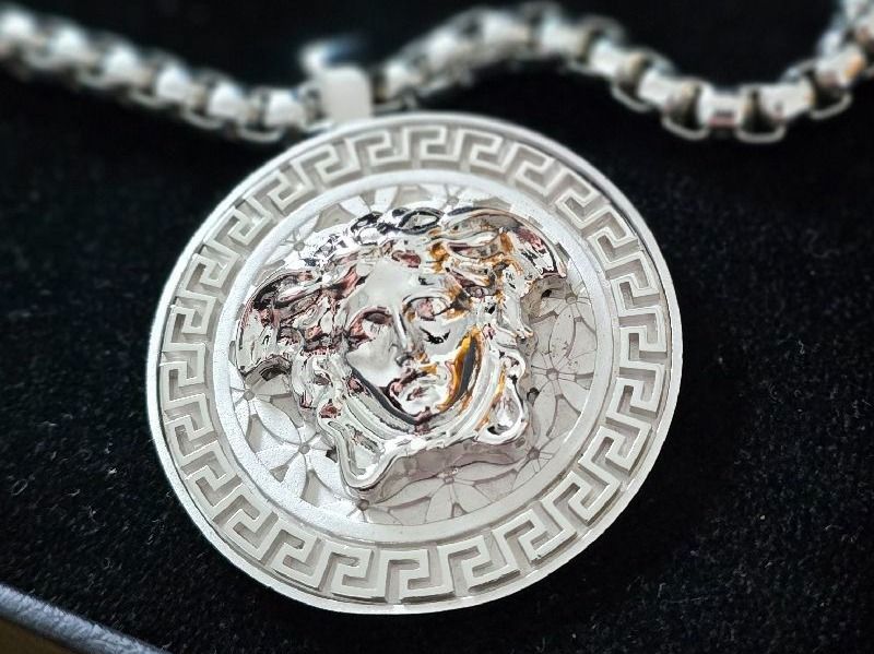 Versace Catenine: versace kette – Usato da Amriswil venduto da newschweiz 2