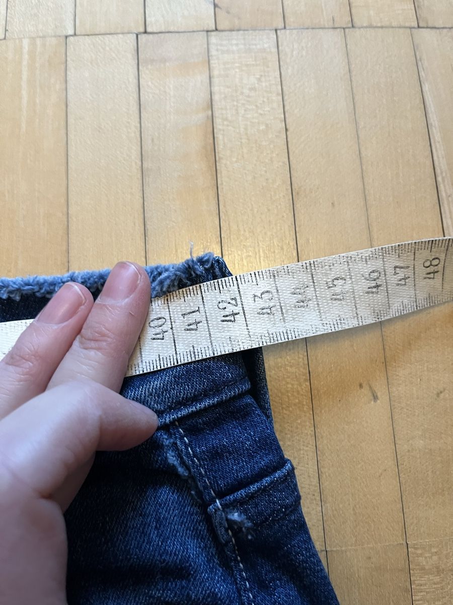 Jeans: Mother Jeans Gr.29, Frühlingslook mit destroyed Elementen – Usato da Wädenswil venduto da Gilmored83 3